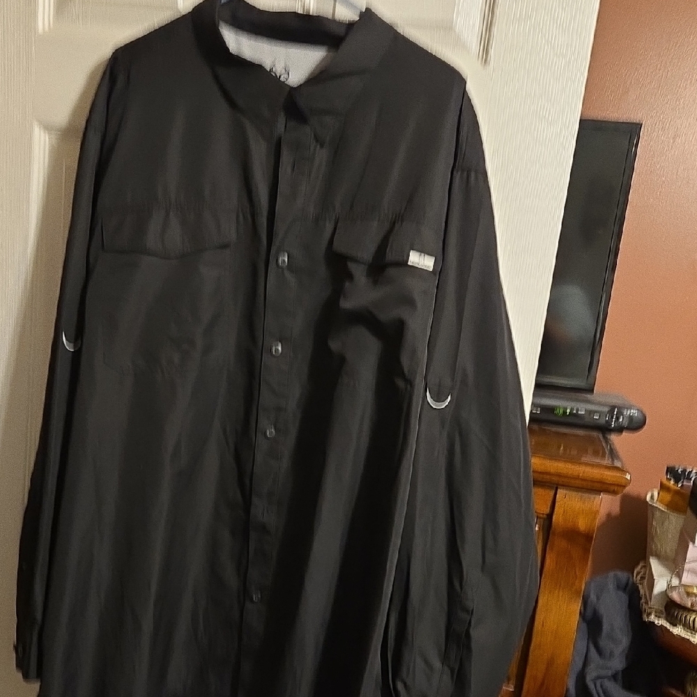 Men's Black Shirt